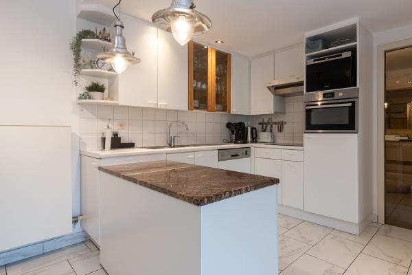 Op 1,2 km van zee: ruim appartement in centrum Nieuwpoort - thumbnail 4