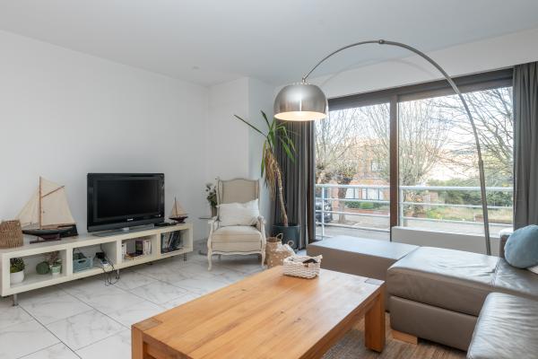 Op 1,2 km van zee: ruim appartement in centrum Nieuwpoort - thumbnail 2