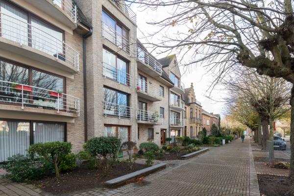 Op 1,2 km van zee: ruim appartement in centrum Nieuwpoort - thumbnail 5
