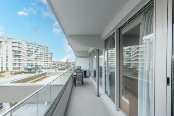 Centraal gelegen modern appartement in Nieuwpoort-Bad voor 5 personen - thumbnail 1