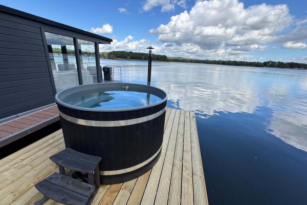 Drijvende havenlodge aan de Mookerplas in Limburg - thumbnail 2