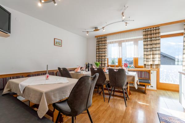 Ruim appartement voor 8 personen in Niedernsill, vlakbij skilift en met tuin - thumbnail 5