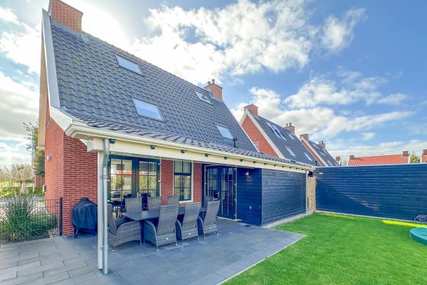 Luxe wellnessvilla voor 8 personen op 500m van het strand in Colijnsplaat - thumbnail 1