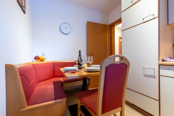 Licht appartement aan de piste in Altenmarkt met terras en bergzicht - thumbnail 2