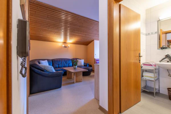 Ruim appartement voor 8 personen aan de skipiste in Altenmarkt im Pongau - thumbnail 2
