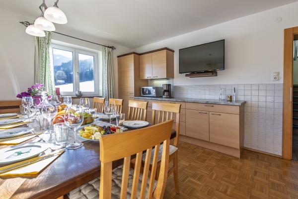 Vrijstaand vakantiehuis op biologische boerderij met panoramisch uitzicht in Hüttau - thumbnail 3
