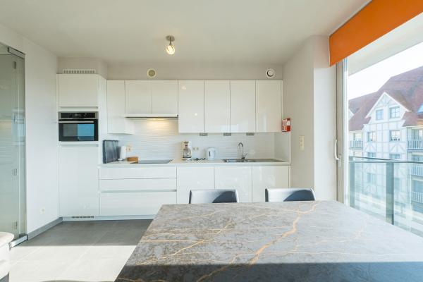 5-persoons appartement aan zee in hartje Middelkerke - thumbnail 6