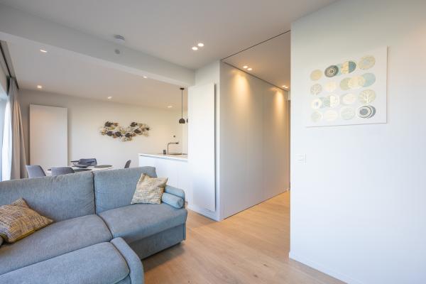 Appartement met frontaal zeezicht in Westende, vlakbij strand en centrum - thumbnail 3