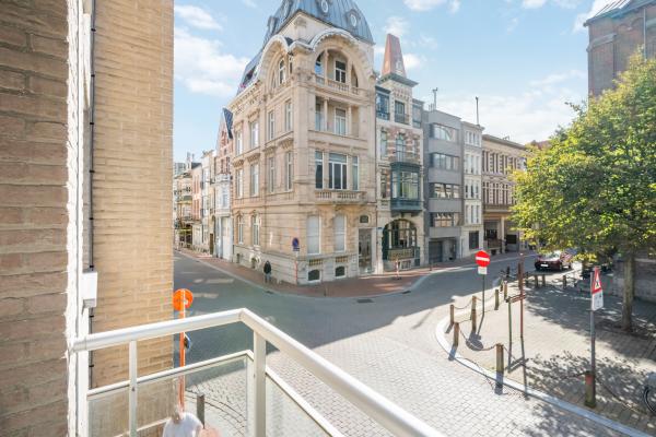Licht appartement op 250m van strand en pier in Blankenberge - thumbnail 2
