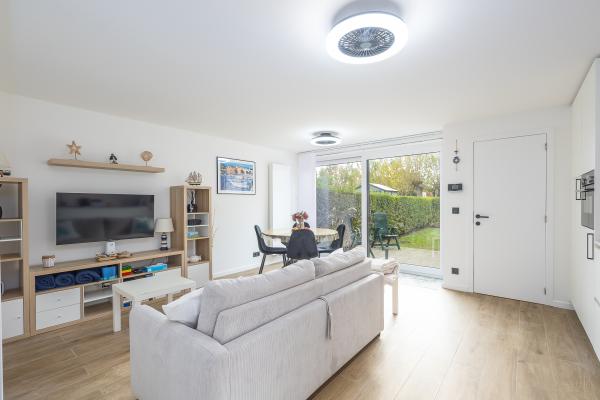 Lichtrijke bungalow met omheinde tuin in vakantiepark 't Zand, Westende - thumbnail 4