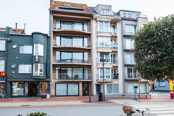 Zonnig appartement met 2 slaapkamers en terras, 22m van centrum - thumbnail 6