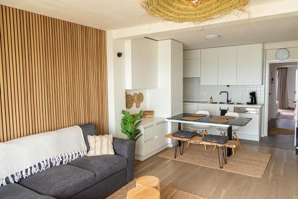 Boho-appartement op de zeedijk met frontaal zeezicht in Westende - thumbnail 1