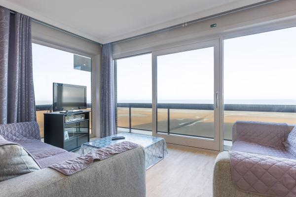6-persoons appartement met zeezicht in centrum Middelkerke - thumbnail 2