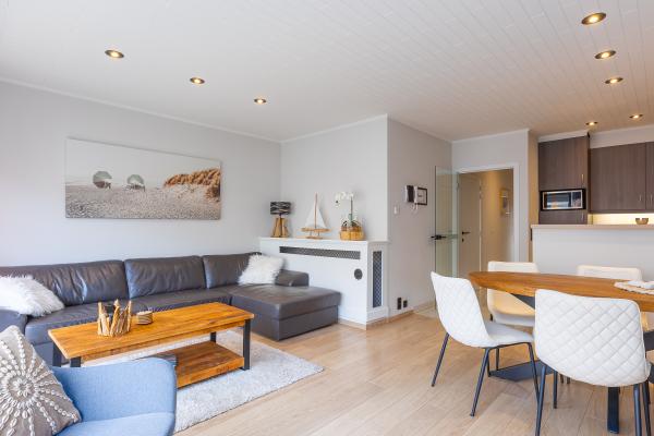 Centraal appartement in Middelkerke met 2 terrassen en zicht op Leopoldlaan - thumbnail 4
