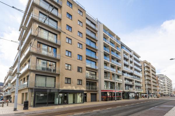 Centraal appartement in Middelkerke met 2 terrassen en zicht op Leopoldlaan - thumbnail 6