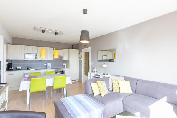 Centraal appartement in Westende voor 4 personen, 2 slaapkamers - thumbnail 1