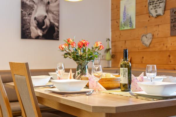 Rustiek appartement met wellness direct aan de skipiste in Leogang - thumbnail 6