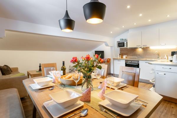 Rustiek appartement met wellness direct aan de skipiste in Leogang - thumbnail 2
