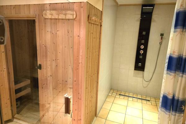 Ruim 7-persoons appartement met 2 sauna's in Ramingstein, vlakbij skigebieden - thumbnail 5