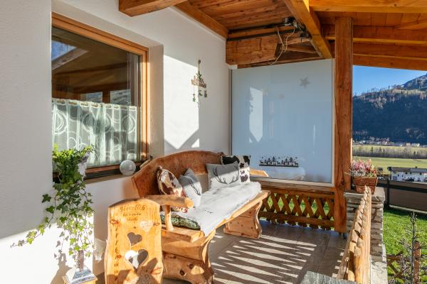 Ruim appartement voor 10 personen in Zellberg, direct aan de skipiste - thumbnail 1