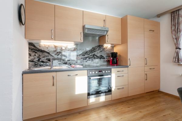 Ruim appartement voor 10 personen in Zellberg, direct aan de skipiste - thumbnail 3