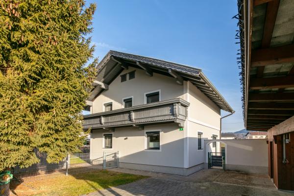 Vrijstaand chalet in Ebbs met privézwembad, sauna en uitzicht op de Alpen - thumbnail 2