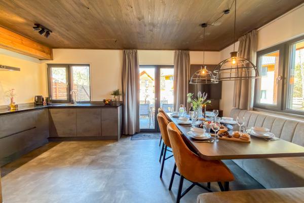 Chalet met sauna en panoramisch uitzicht op meer en bergen in Kärnten - thumbnail 3