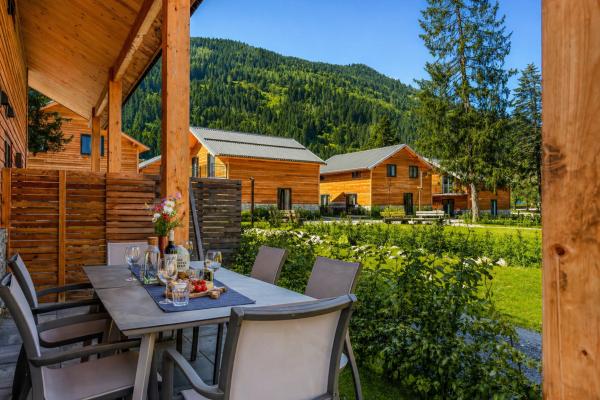 Chalet met sauna en panoramisch uitzicht op meer en bergen in Kärnten - thumbnail 2