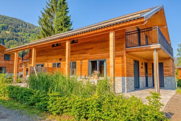 Ruim wellnesschalet aan het meer in Afritz am See, Karinthië - thumbnail 1