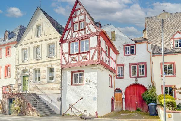 Authentiek vakwerkhuis voor 12 personen direct aan de Moezel in Bernkastel-Kues - thumbnail 1