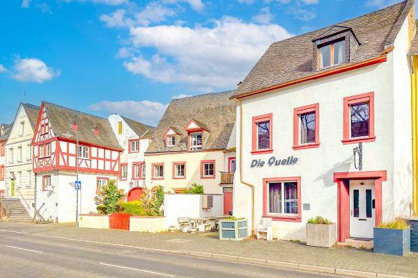 Groepshuis Quelle aan de Moezel: 7 slaapkamers met eigen badkamer in centrum Bernkastel - thumbnail 2