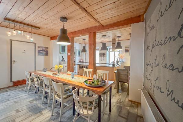 Groepshuis Quelle aan de Moezel: 7 slaapkamers met eigen badkamer in centrum Bernkastel - thumbnail 5