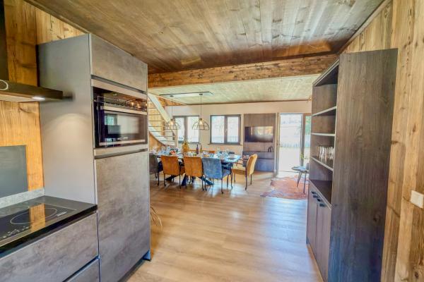 Luxe chalet aan Afritzer See in Kärnten voor 10 personen - thumbnail 5