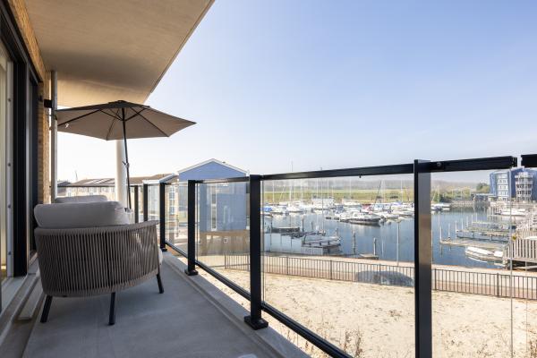Luxe havenappartement in Kortgene met panoramisch uitzicht over het Veerse Meer - thumbnail 1