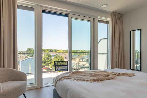 Luxe penthouse met panoramisch uitzicht op de haven van Kortgene - thumbnail 5