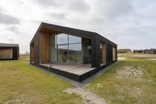 Natuurhuis met meergezicht in polderlandschap van Wissenkerke, Zeeland - thumbnail 1