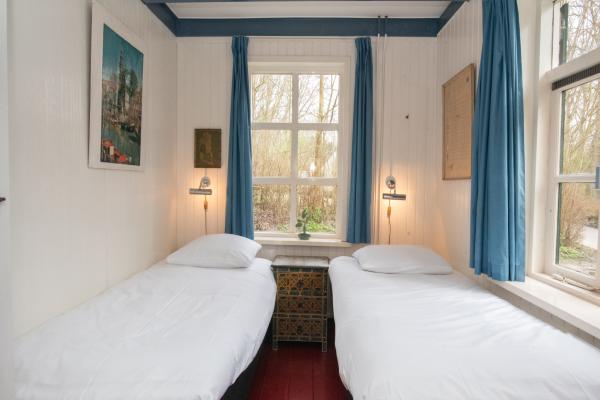 Duinhuis met sauna direct aan het Noordzeestrand in Vrouwenpolder - thumbnail 5
