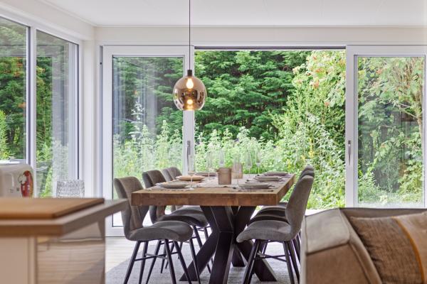 Vrijstaand vakantiehuis met tuin, 640m van centrum Kamperland - thumbnail 6