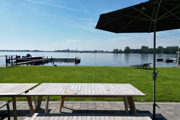 Vrijstaande villa aan het Veerse Meer met eigen aanlegsteiger - thumbnail 6
