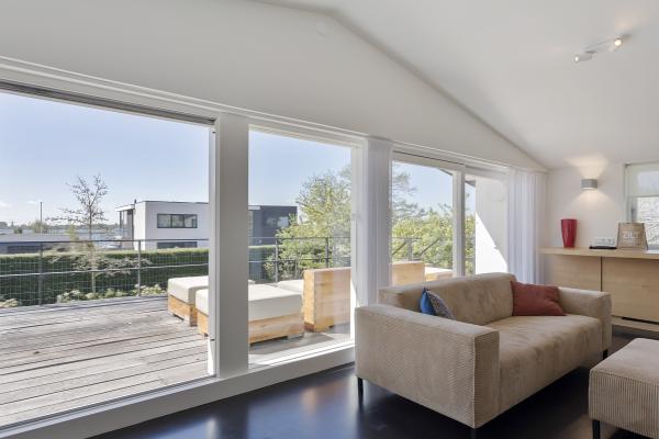 Villa met panoramisch uitzicht over Veerse Meer in Kamperland - thumbnail 2