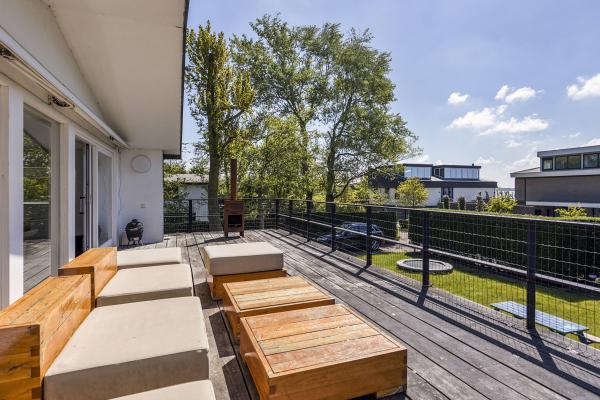 Villa met panoramisch uitzicht over Veerse Meer in Kamperland - thumbnail 3