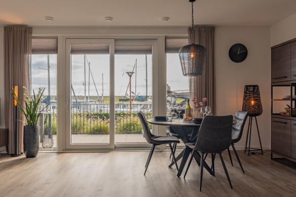 Luxe appartement aan de haven van Kamperland met terras aan het water - thumbnail 5