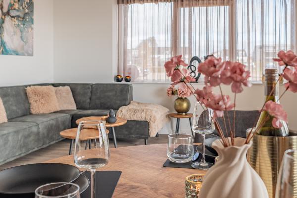 Luxe appartement aan de haven van Kamperland met terras aan het water - thumbnail 2