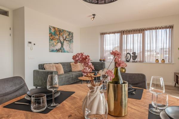 Luxe appartement aan de haven van Kamperland met terras aan het water - thumbnail 6