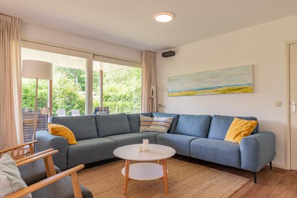 Vrijstaande strandbungalow met tuin op 110m van zee in Kamperland - thumbnail 3