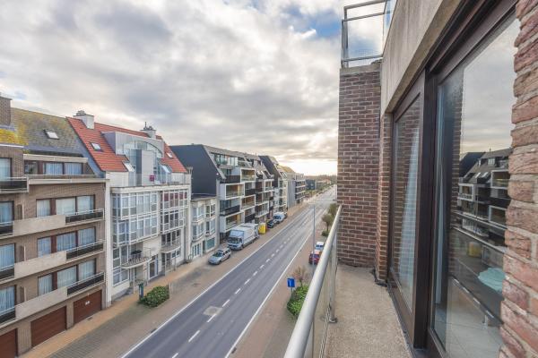 Stijlvol appartement met zijzeezicht in Middelkerke, 80m van het centrum - thumbnail 5