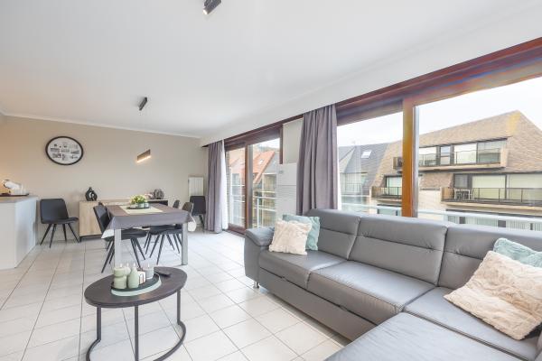 Stijlvol appartement met zijzeezicht in Middelkerke, 80m van het centrum - thumbnail 1