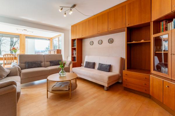 Licht appartement met serre & grote tuin in Saalfelden, vlakbij skilift - thumbnail 5