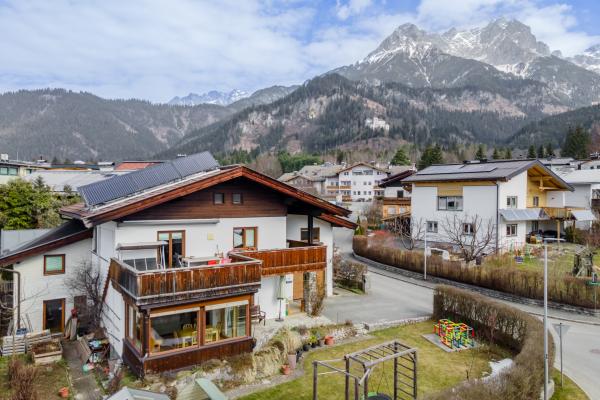 Licht appartement met serre & grote tuin in Saalfelden, vlakbij skilift - thumbnail 3