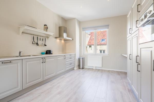 In het centrum van Blankenberge: licht appartement voor 5 personen - thumbnail 4